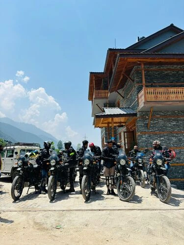 WOW STAYZ2 The Shaurn Resort