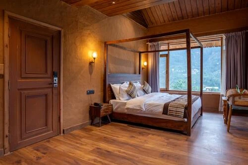 WOW STAYZ2 The Shaurn Resort