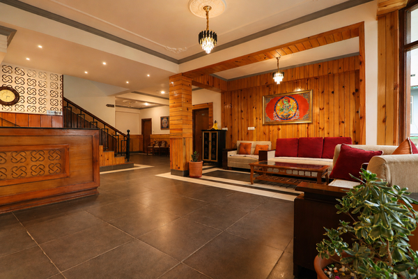 WOW STAYZ2 The Lodge